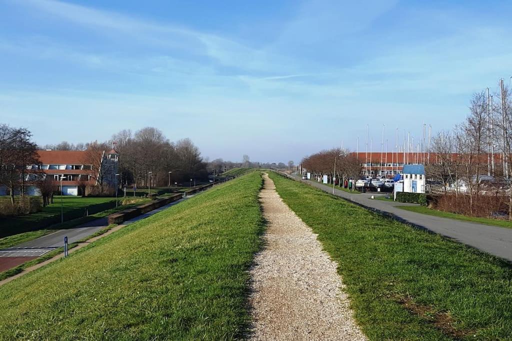 Welkom In Dekreek V59, Dem Freundlichen Ferienhaus Bruinisse Exterior foto